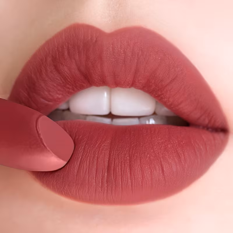 BSIMONE 1pc Matte Lipstick, Autumn Rose Shade, Radiant Charm, Suitable for All Skin Tones, 16-Hour Long-Lasting Wear, Waterproof, Sweatproof, and Smudge-Proof, Full Charisma, Versatile for Commuting, High-End Feel, Christmas, Halloween
