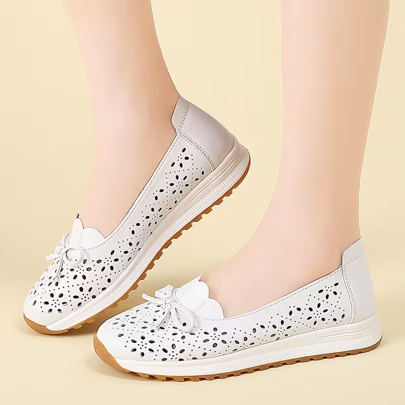 Retro Lace Hollow Women'S Shoes, Lightweight And Breathable Flat Shoes, Comfortable Mother Shoes Slip-On Casual Shoes, Women Shoes, Sneakers