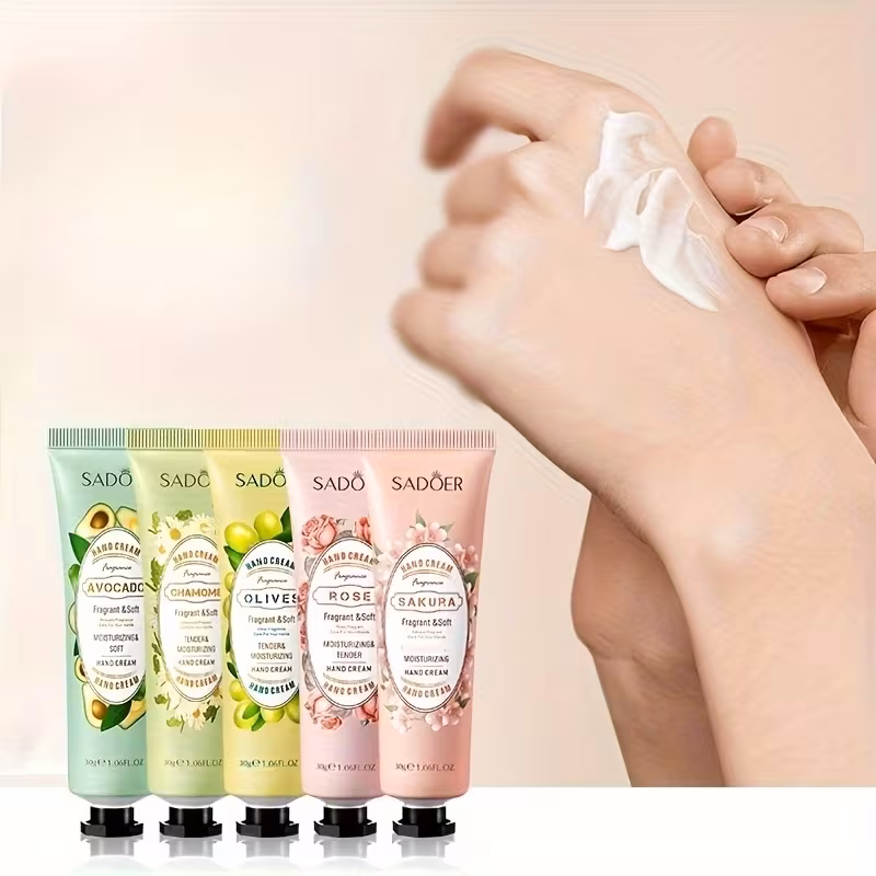 5pcs Fruit Hand Cream Set Travel Essetial Small Pack Portable Anti-Dry Kneeling Moisturizing Hydrating Refreshing Non-Greasy Portable Compact