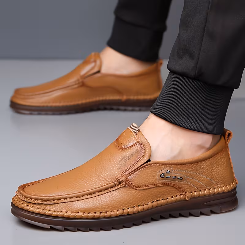 Sneakers, A Pair of Versatile, Trendy, and Fashionable Men's Business Slip-on Daily Wear Soft-soled Soft-upper Skateboard Shoes